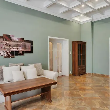 Otel Aphrodite 4*