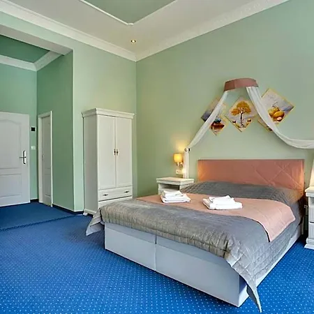 Hotel Aphrodite 4*