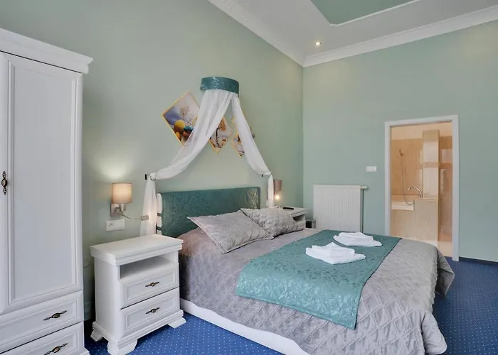 فندق Aphrodite 4*